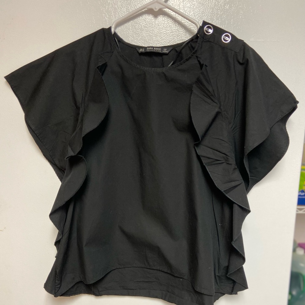 ZARA Blouse with ruffles and button detail